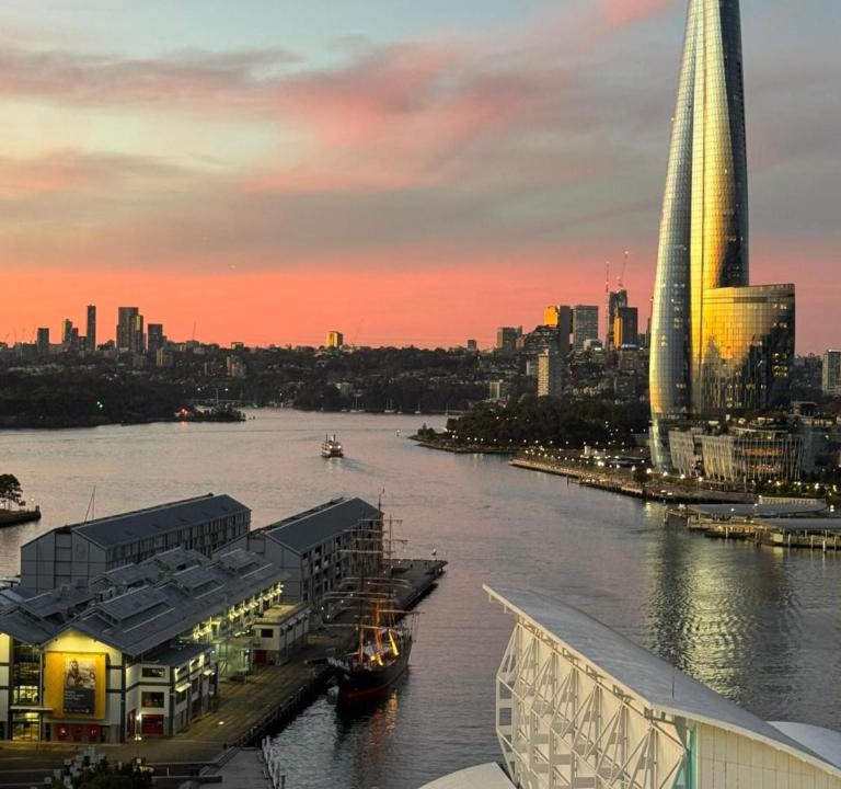 Darling Harbour Apartment | Dream Harbour View Parking Pool