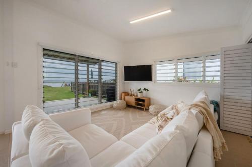 Brooms Head House | Driftaway- Absolute Beachfront- Stone Real Estate Yamba