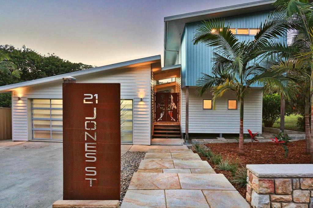 Valla Beach Apartment | Drifted Away