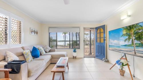 Beachmere House | Driftwood At Beachmere