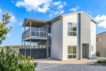 Goolwa Beach House | Dunescape 4BR with NBN and Sea Views
