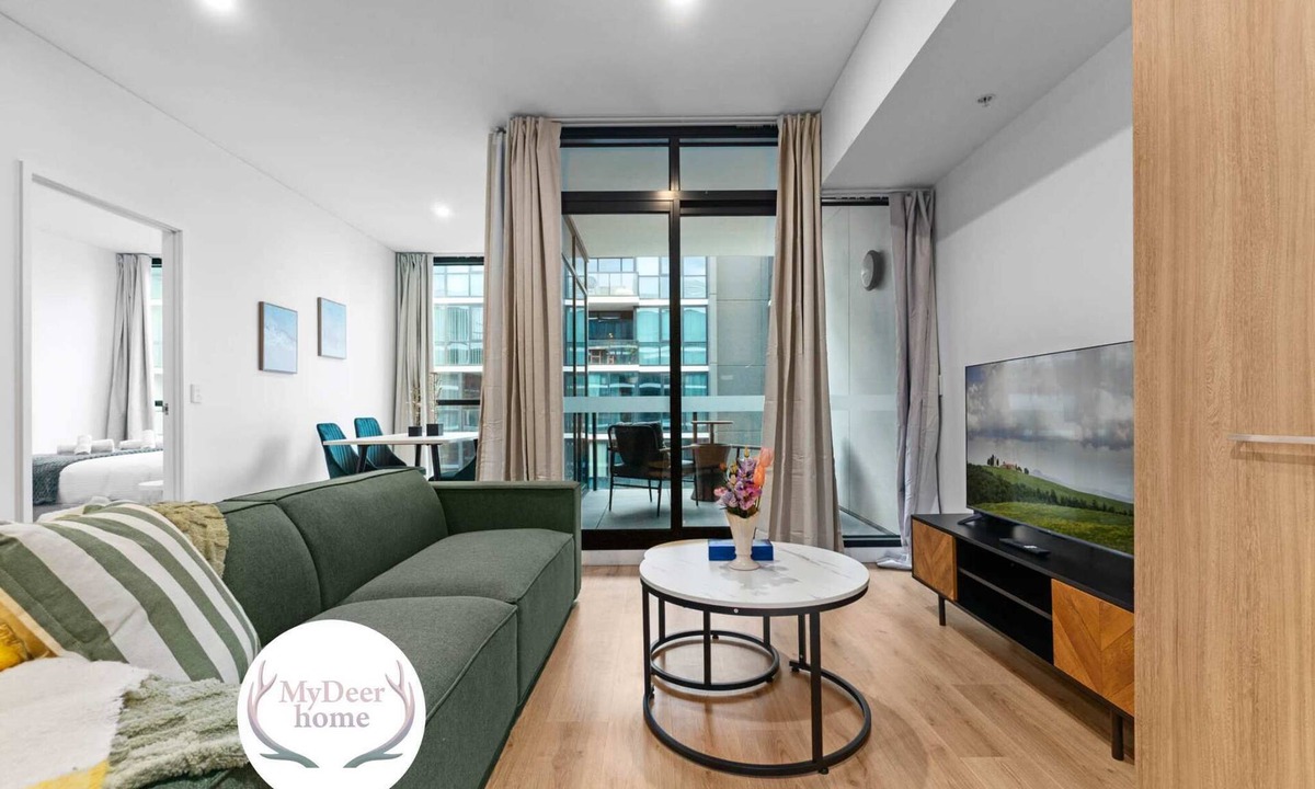 Adelaide Central Business District Apartment | Elegant 1BR CBD 18th WiFl Walkable Parking