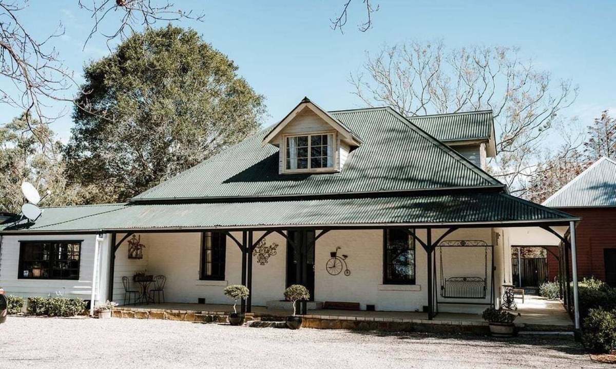 Coolangatta House | Eleven Eighty - By Berry Getaways