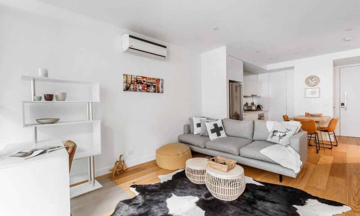 Elwood Apartment | Elsters Edge A Stylish Elwood Escape with Terrace