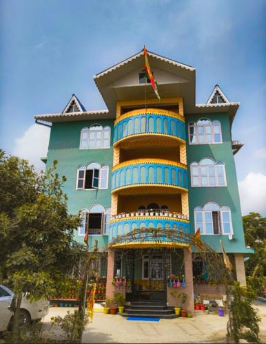 Rumtek House | Emerald Paradise Homestay