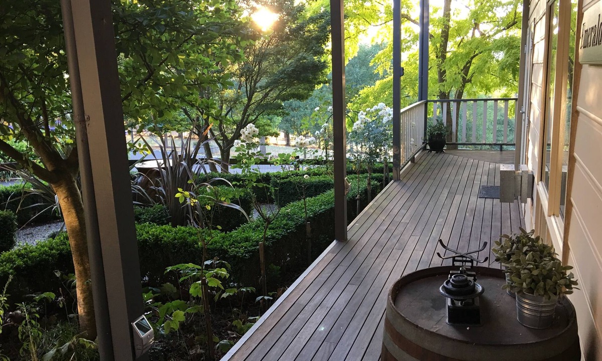 Emerald Hotel | Emerald Ridge