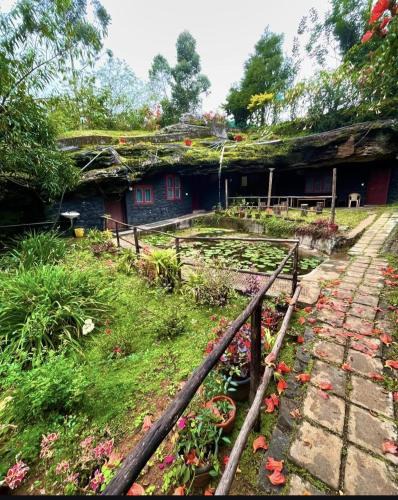 Kanthalloor House | Escape Natural Farm Stay - Cave