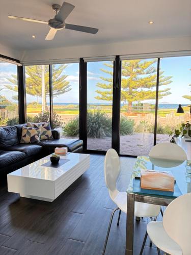 Esperance Apartment | Esperance Waterfront Apartment