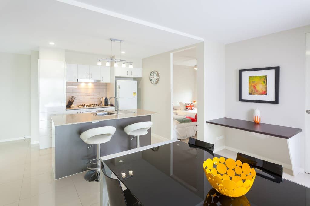 Kangaroo Point Apartment | Executive 2BR Kangaroo Point Apartment with Spacious Open Plan Living