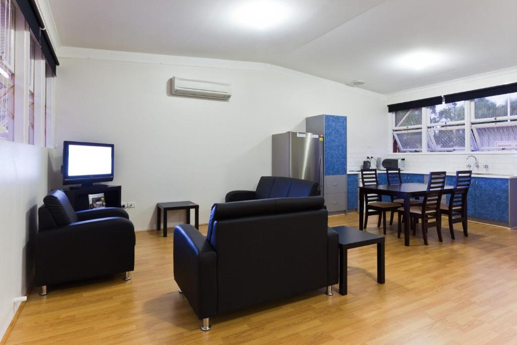Exmouth House | Exmouth Villas Unit 33