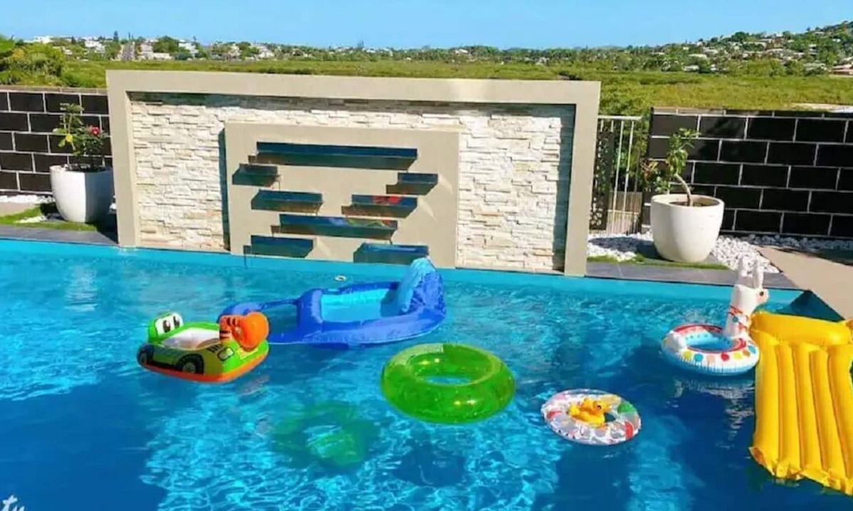 Yeppoon Villa | Exquisite 3 storey central villa with everything!