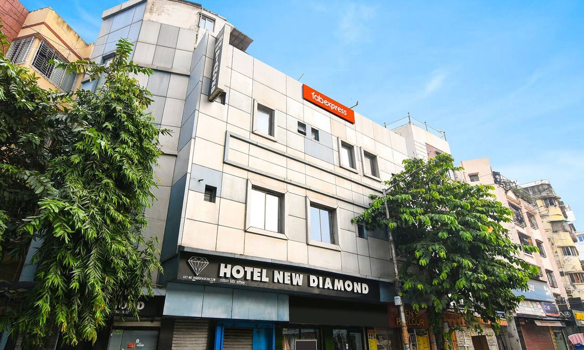 Park Street Hotel | Fabexpress New Diamond
