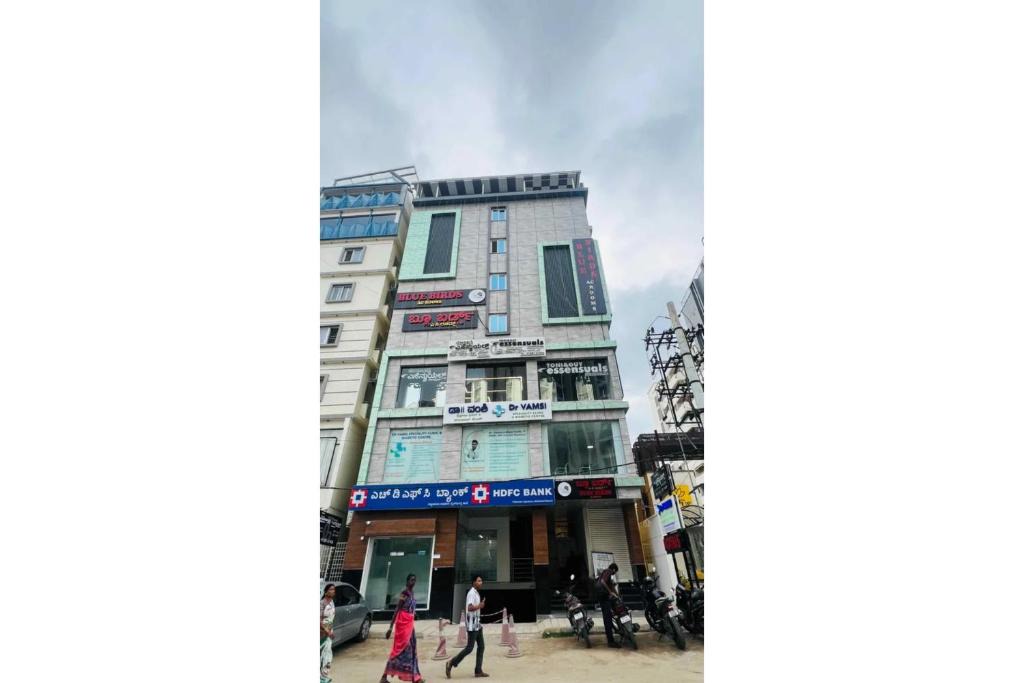 Whitefield Hotel | FabHotel Blue Birds