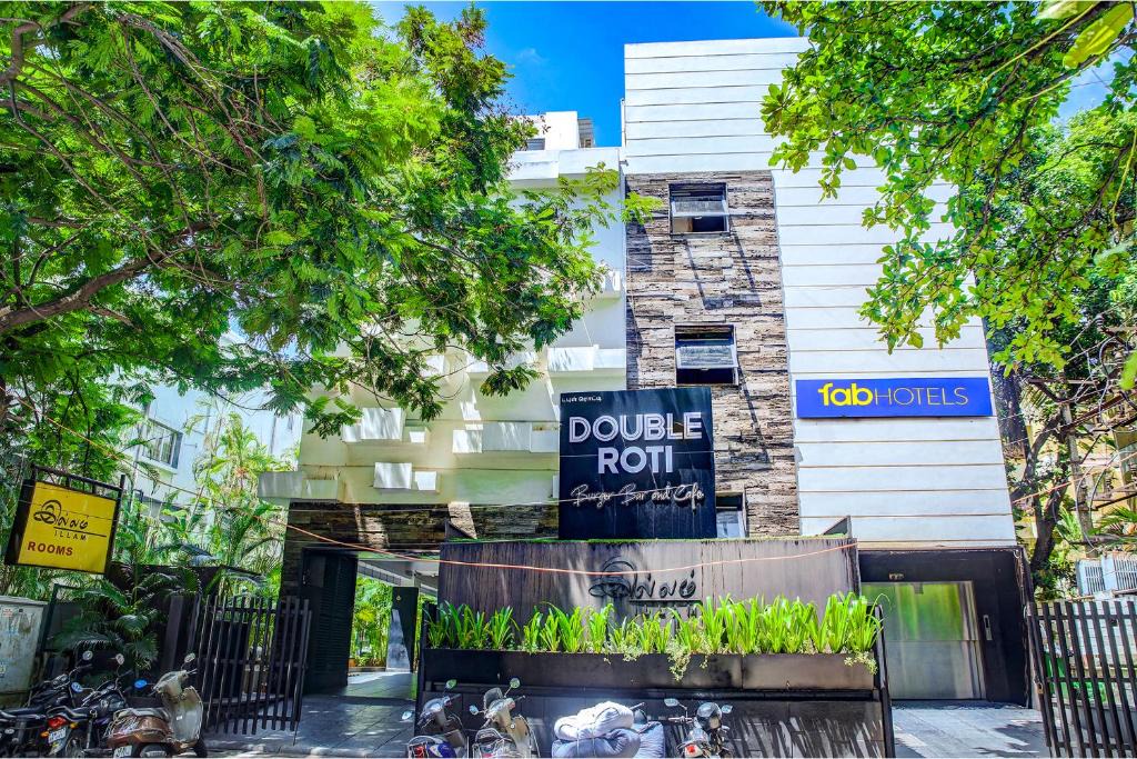 Teynampet Hotel | FabHotel Illam Hospitality