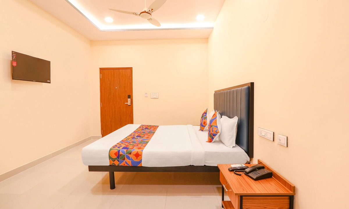 Mahbubnagar Hotel | Fabhotel Mint Park