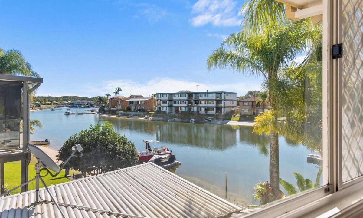 Mooloolaba Apartment | Family Friendly 2 Bed Flat with Balcony
