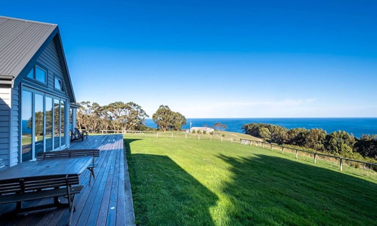 Apollo Bay House | Five O Five - Unparalleled luxury with ocean views