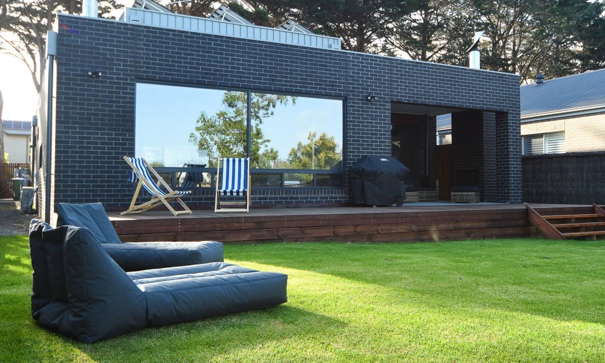 Flinders House | Flinders Haven - Large holiday home close to Flinders Village.