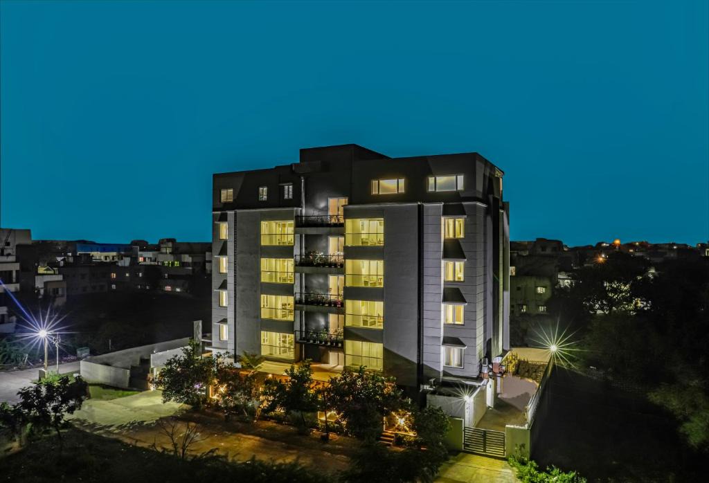 Iyyappanthangal Hotel | Floressa Randa Business Hotel