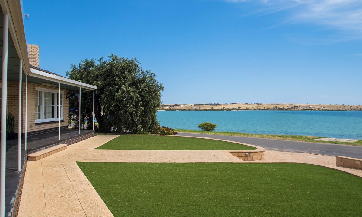 Streaky Bay House | Foreshore Holiday House in Streaky Bay