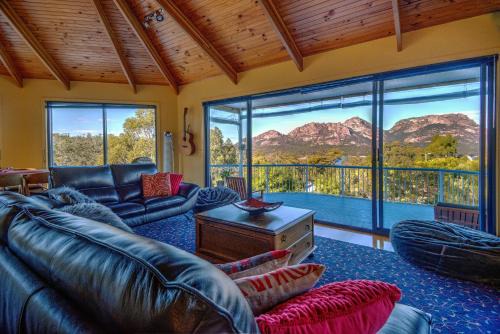 Coles Bay House | Forest Edge - Breathtaking Views of the Hazards