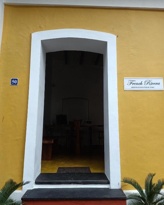White Town House | FRENCH RIVERA