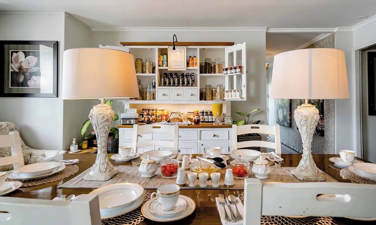 Scarness Bed & Breakfast | Freshwater BnB