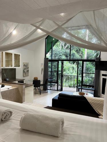 Eagle Heights Ski Chalet | Gallery Walk Chalets - Tamborine Mountain