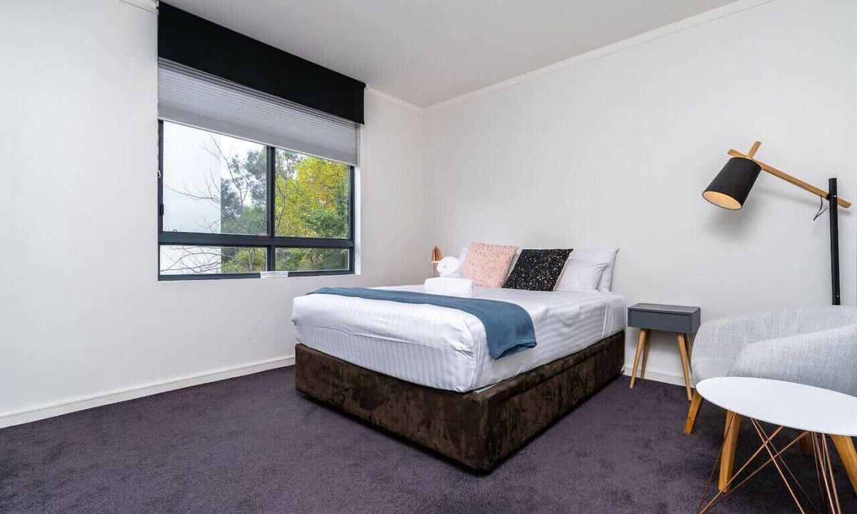 Kingston Apartment | Gateway Apt in Kingston Central!
