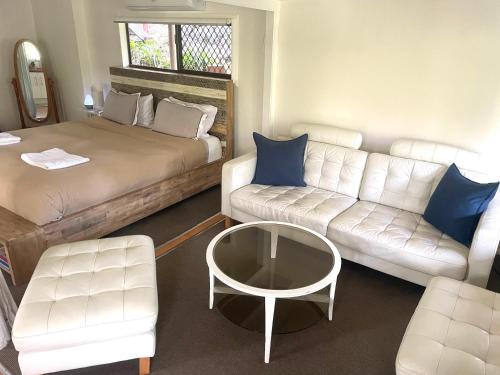 Eagle Heights Apartment | Gin's Rainforest stay -pet friendly