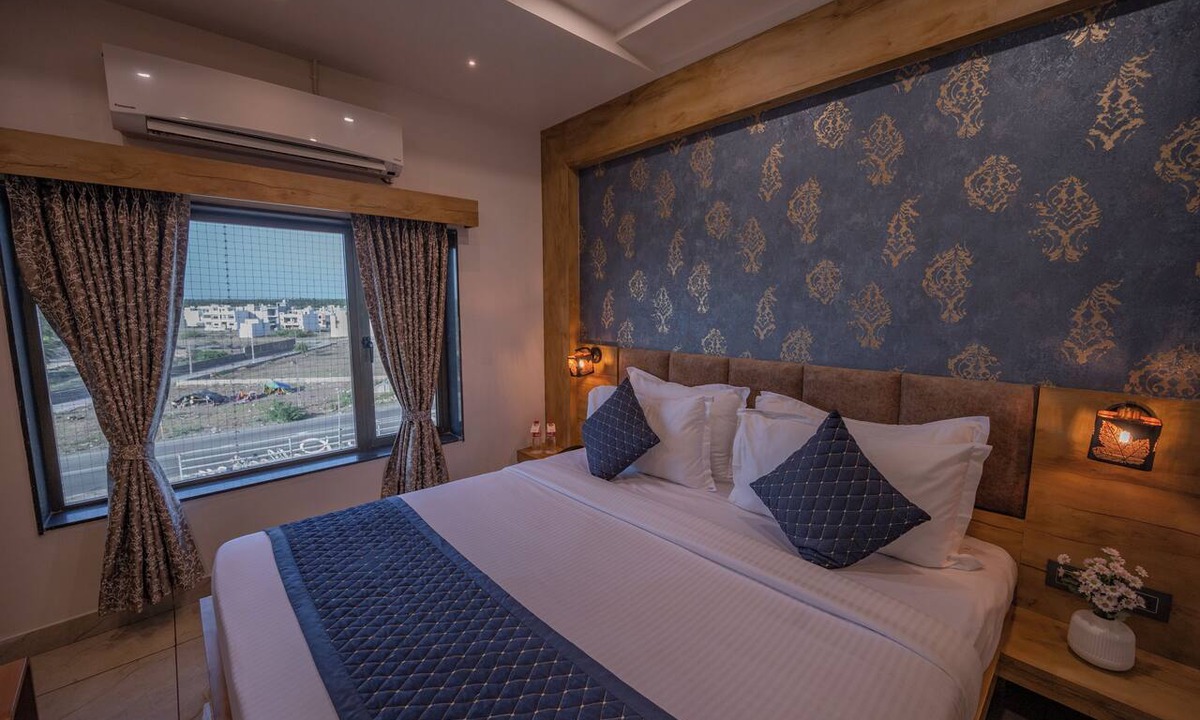 Somnath Hotel | Ginger Somnath
