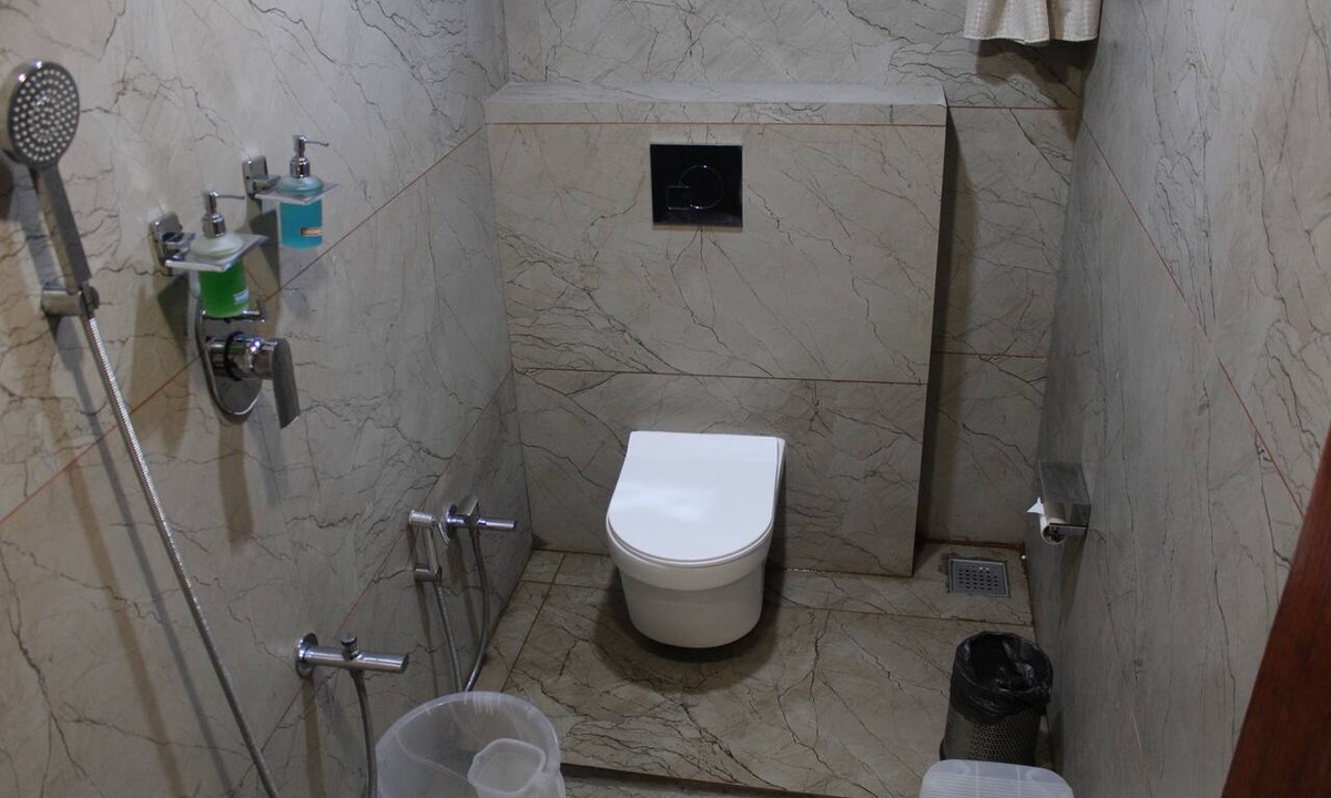 Somnath Hotel | Ginger Somnath