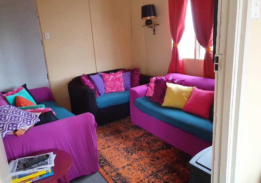 Mount Morgan Bed & Breakfast | Golden Mt Rest on James