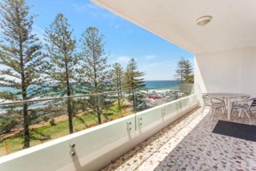 Burleigh Heads Apartment | Goodwin Towers - Hosted by Burleigh Letting