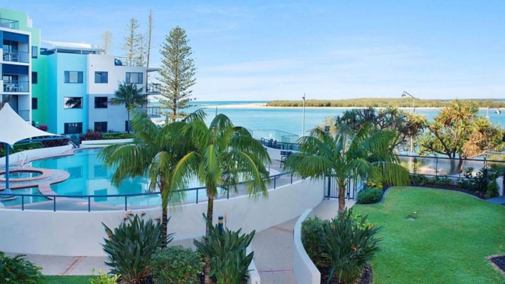 Caloundra Apartment | Grand Pacific Unit 19