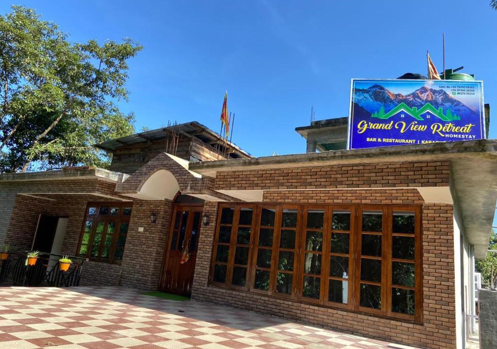 Pelling House | Grand View Retreat