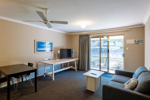 Centennial Park Apartment | Grandis 35