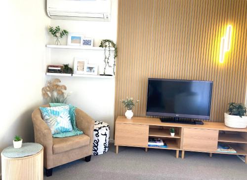 Bell Post Hill House | GREENVIEW, Pets Walk2Pizza Liquor - Tassie Ferry Short Drive