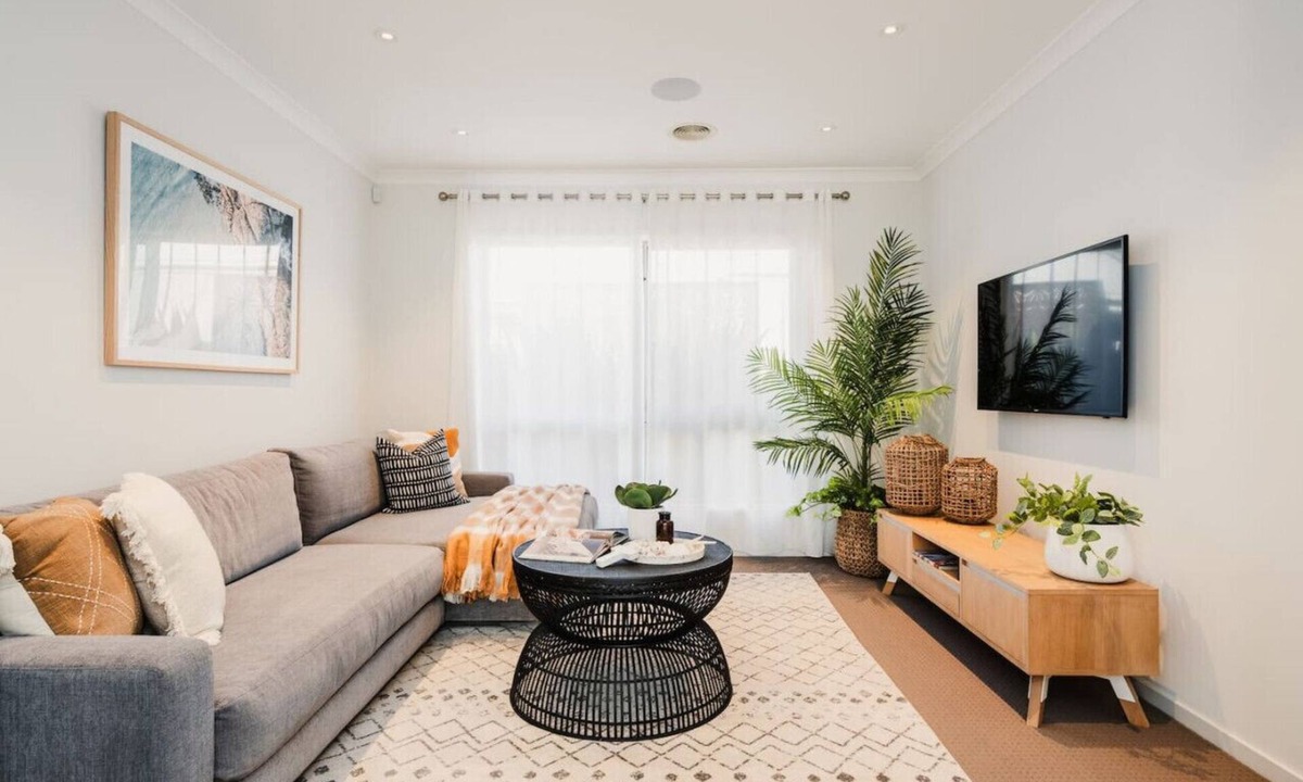 Armstrong Creek House | Hamptons Haven; Luxe 4 bedroom, 2 bathroom, WIFI