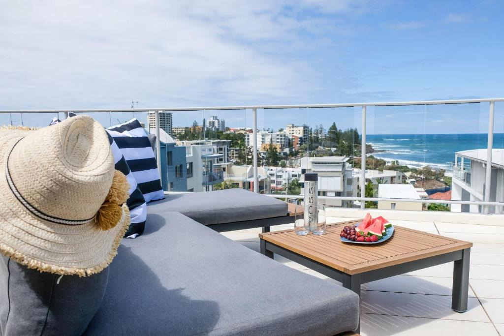Kings Beach Apartment | Hamptons Style Penthouse at Kings Beach