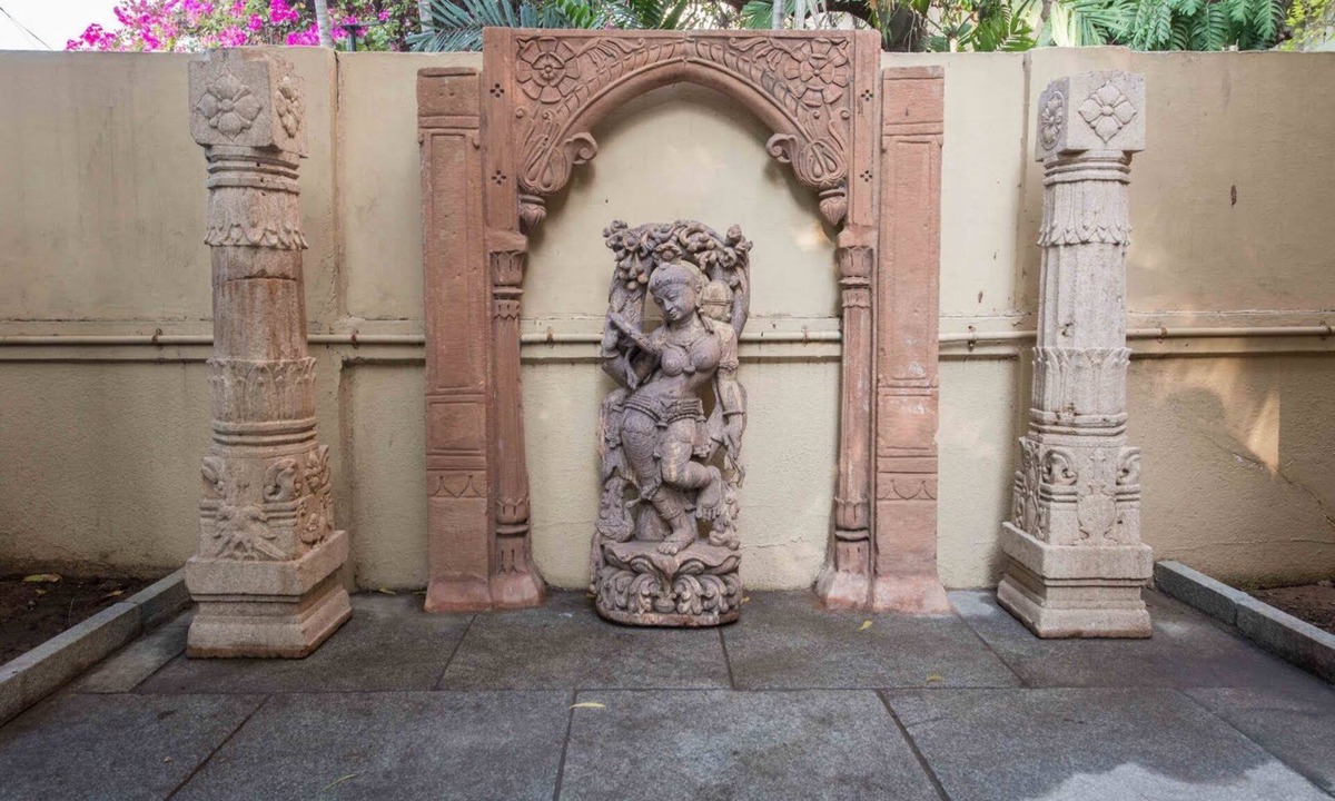 Thousand Lights West Bed & Breakfast | Hanu Reddy Residences Wallace Garden