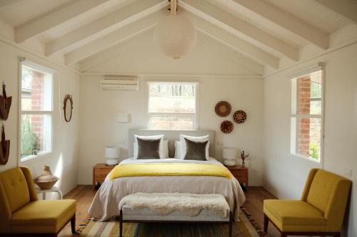 Castlemaine House | HeartStone Hill - Studio