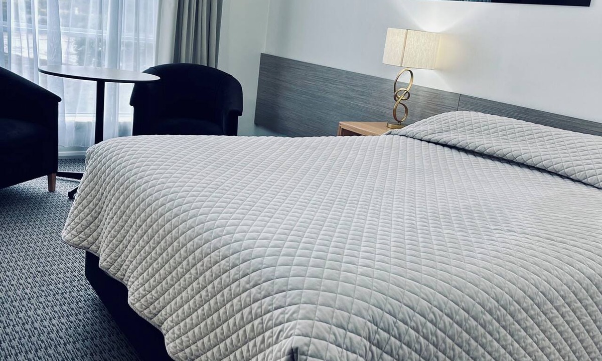 Zeehan Hotel | Heemskirk Motor Hotel