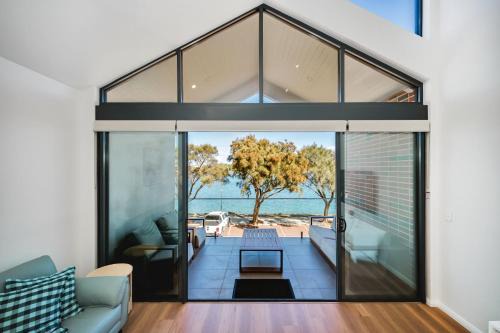 Mandurah Apartment | Hello Dolphins Villas