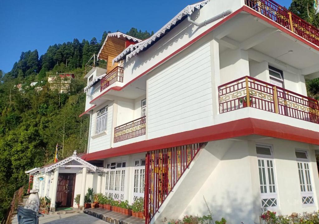 Darjeeling House | Hermit Retreat