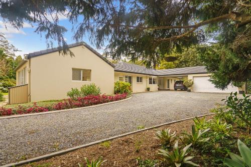 Mount Tamborine House | Hideaway with us, on Tamborine Mountain