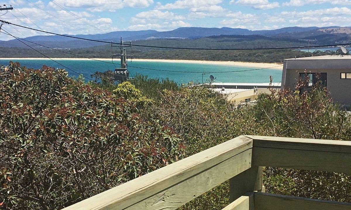 Merimbula Cabin | Hill St Shack - Couples Getaway