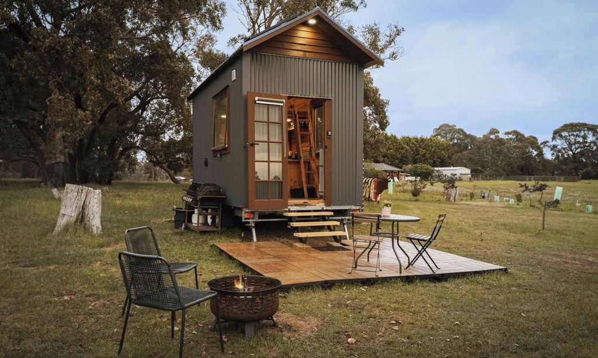 Taradale House | Hillsview Cottage by Tiny Away