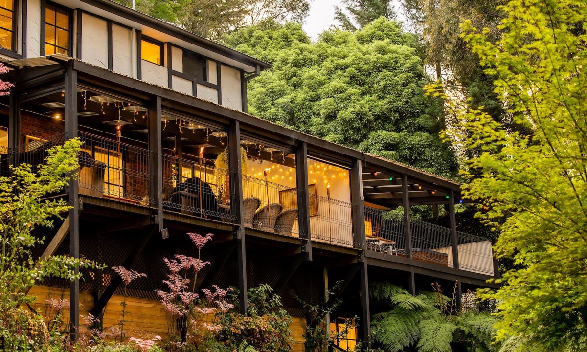 Kalorama Bed & Breakfast | Holly Lodge