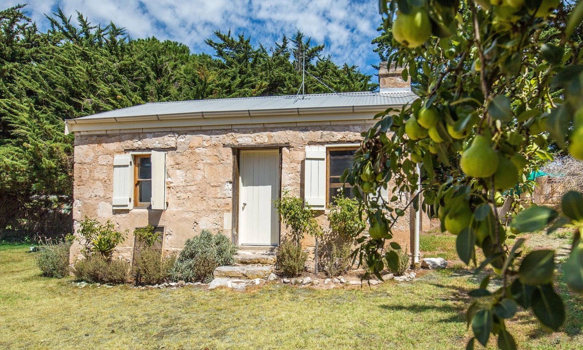 Waterhouse Cottage | Honeyfield Heritage Cottage